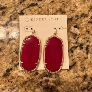 Kendra Scott Danielle Earrings in Maroon/Burgundy/Crimson